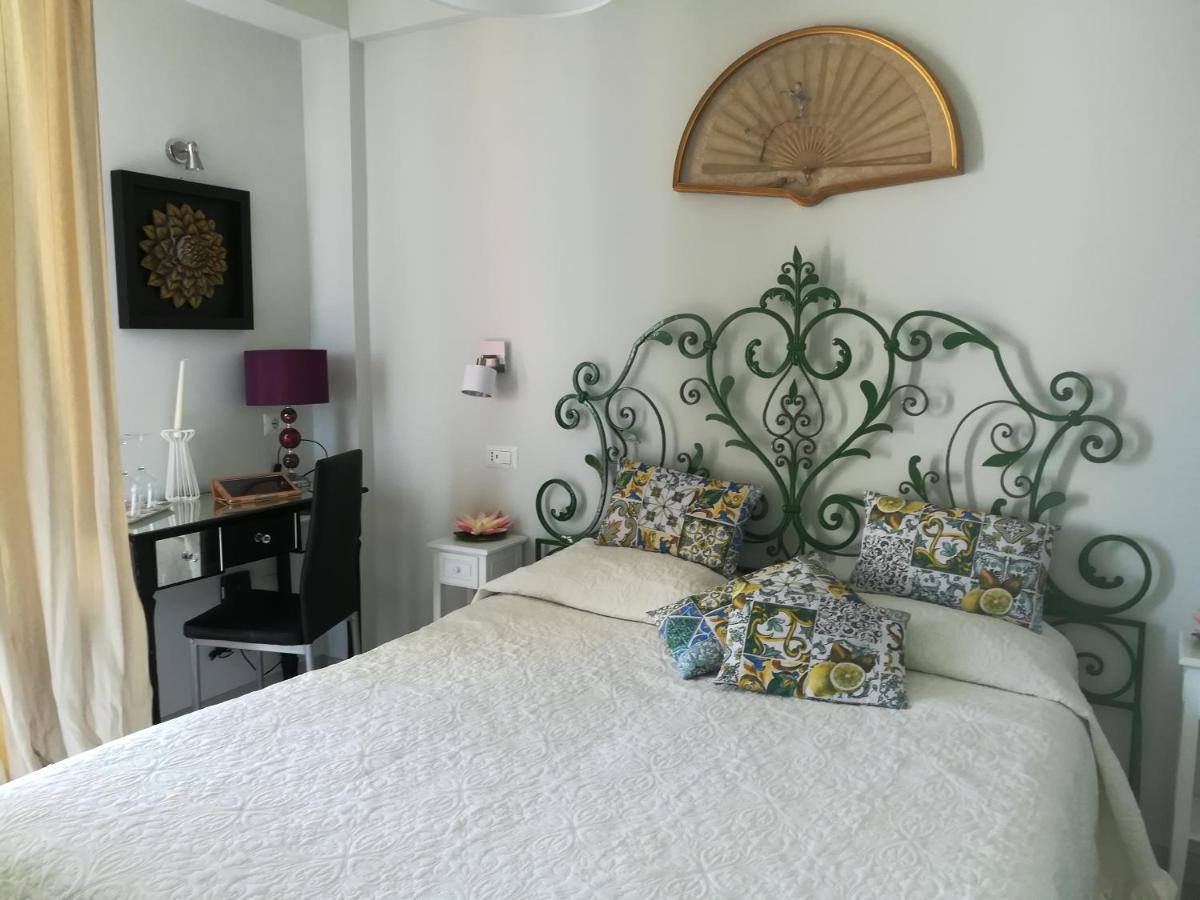 Al Bajah Loft Monovano Con Requisiti Hotel Taormina Exterior photo