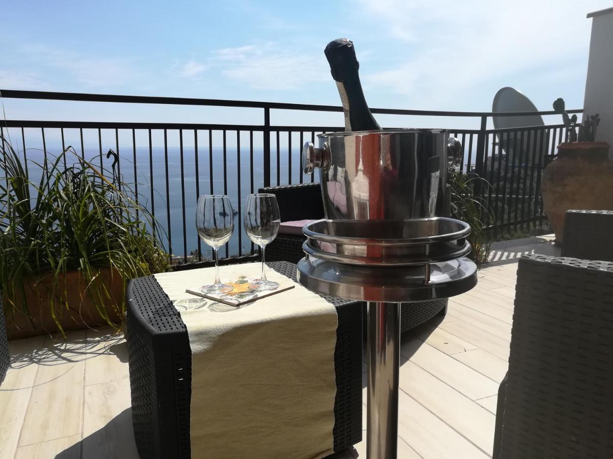Al Bajah Loft Monovano Con Requisiti Hotel Taormina Exterior photo